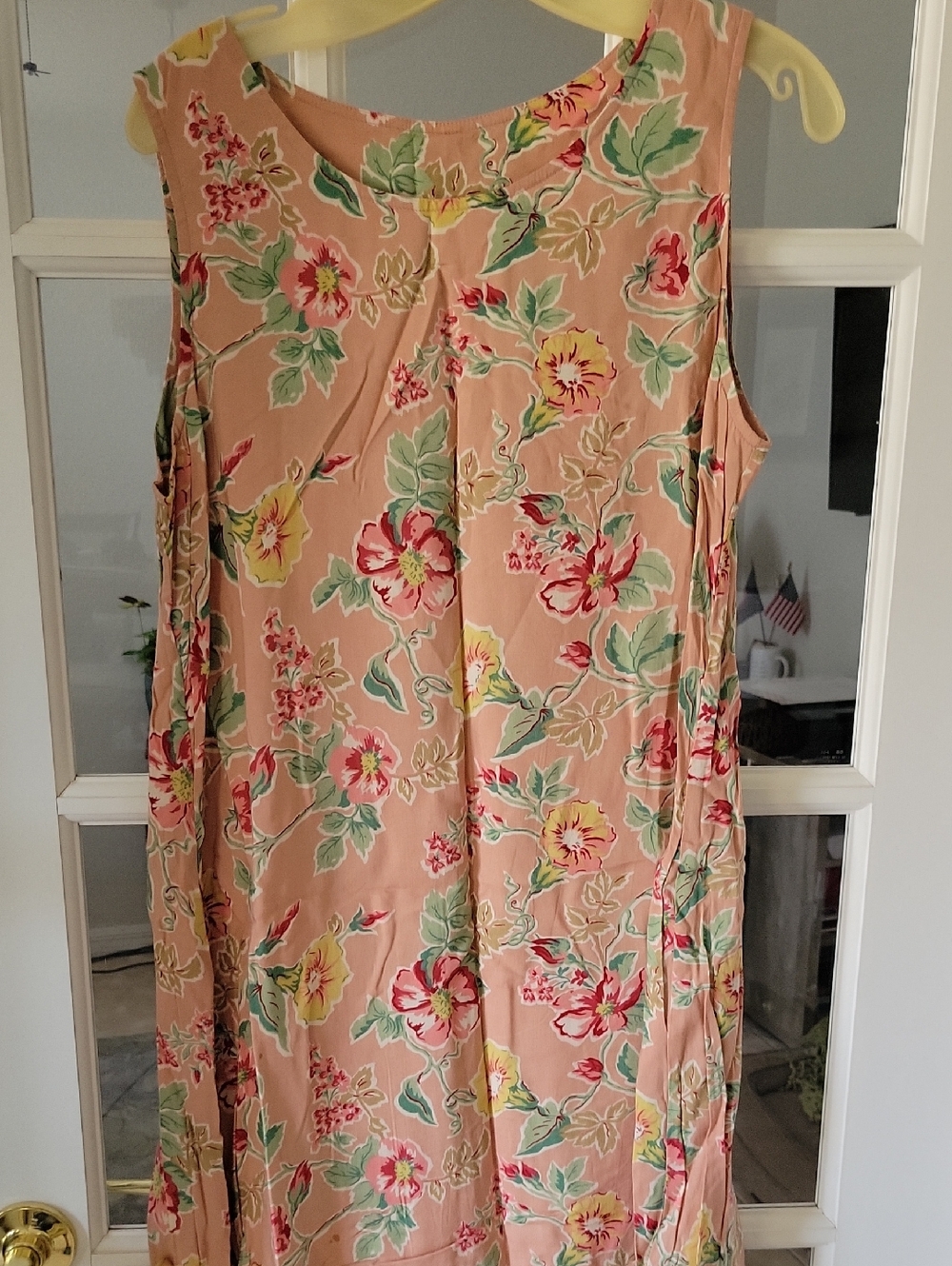 Boutique 9 Peach Floral Midi Dress with Green Leaves